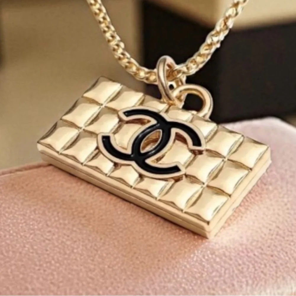 CHANEL Authentic Gold and Black Pendant for Necklace - Picture 11 of 12